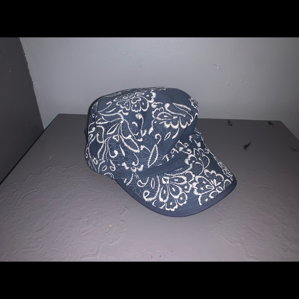 Navy blue with white floral lace hat